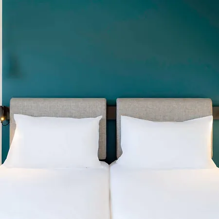 ホテル Ibis Paul Trois Chateaux *