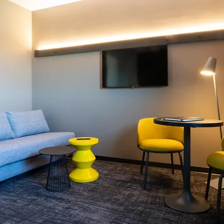 Ibis Paul Trois Chateaux サン・ポール・トロワ・シャトー