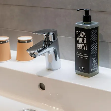 Ibis Paul Trois Chateaux サン・ポール・トロワ・シャトー