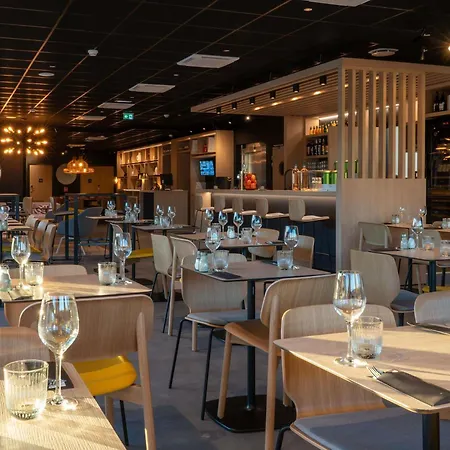 Ibis Paul Trois Chateaux ホテル