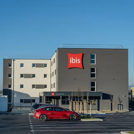 Ibis Paul Trois Chateaux