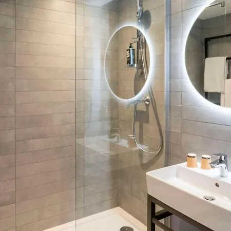 Ibis Paul Trois Chateaux Hotel 3*
