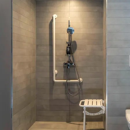 فندق Ibis Paul Trois Chateaux