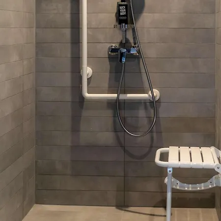 فندق Ibis Paul Trois Chateaux سانت-بول-تروا-تشاتو