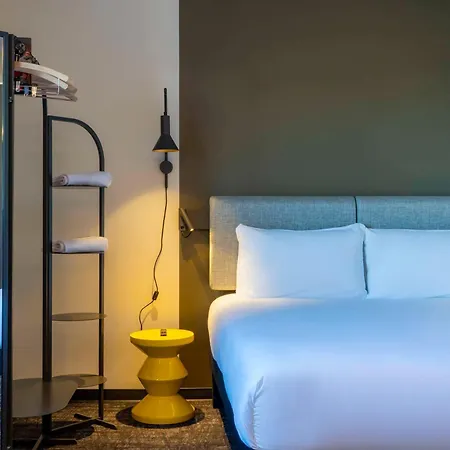 Ibis Paul Trois Chateaux