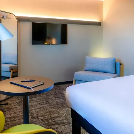 Ibis Paul Trois Chateaux * سانت-بول-تروا-تشاتو