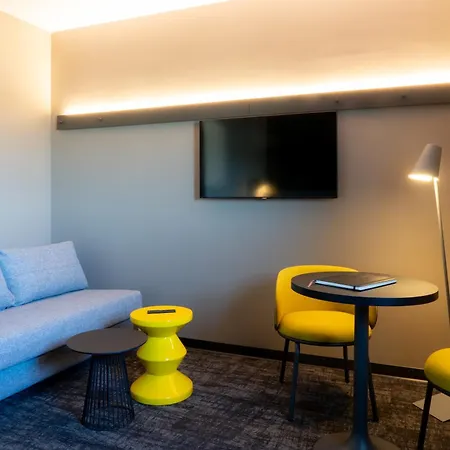 Ibis Paul Trois Chateaux