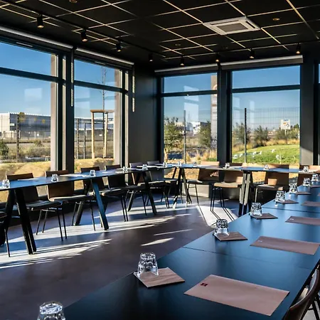 Hotel Ibis Paul Trois Chateaux *