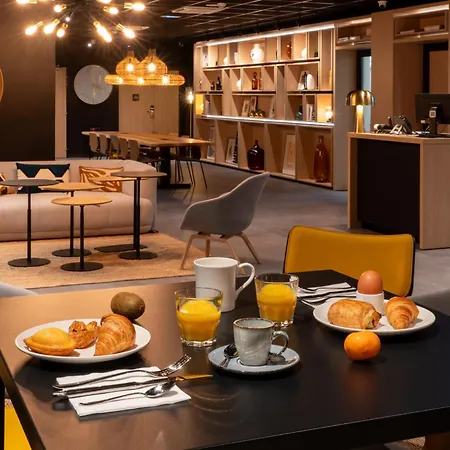 Hotel Ibis Paul Trois Chateaux *