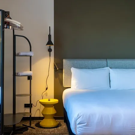 Ibis Paul Trois Chateaux Hotel *