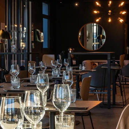 Ibis Paul Trois Chateaux * سانت-بول-تروا-تشاتو