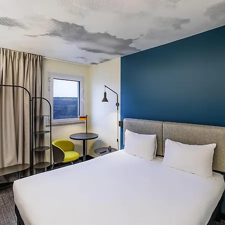 Ibis Paul Trois Chateaux