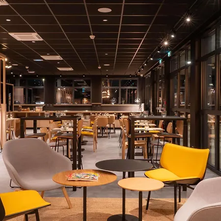 Ibis Paul Trois Chateaux Hotel *